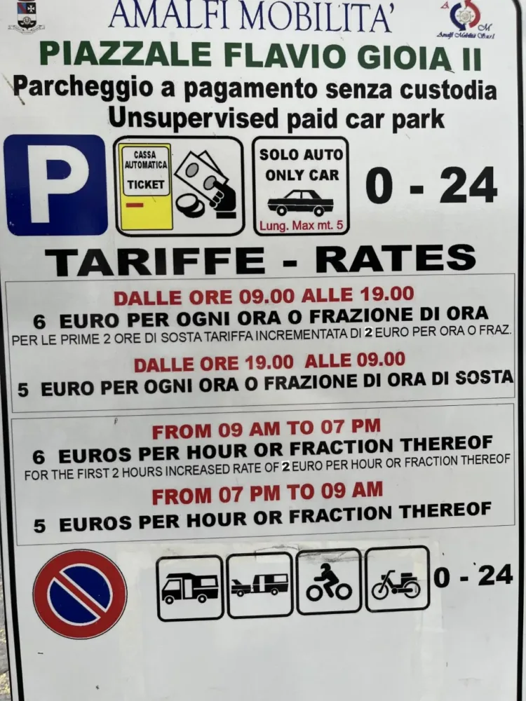 il parcheggio carissimo di Amalfi