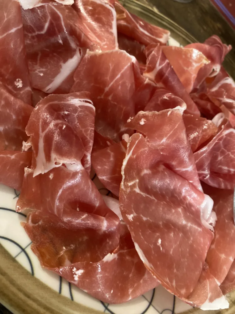 La dispensa - prosciutto crudo di Bettella