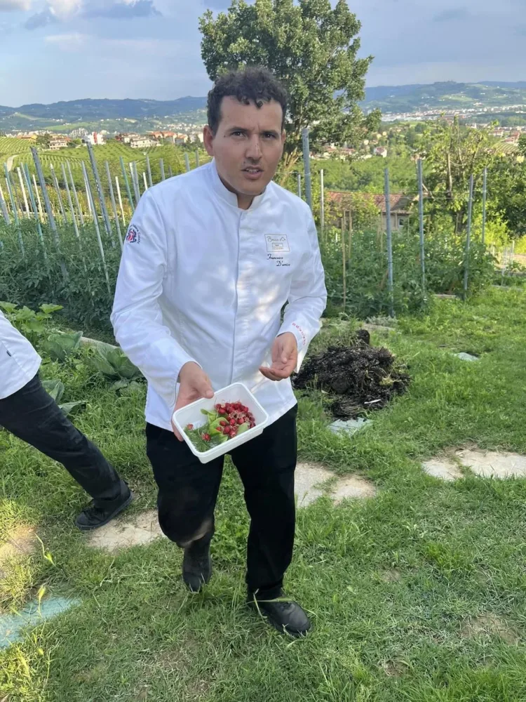 Francesco D'Errico e le fragoline dell'orto