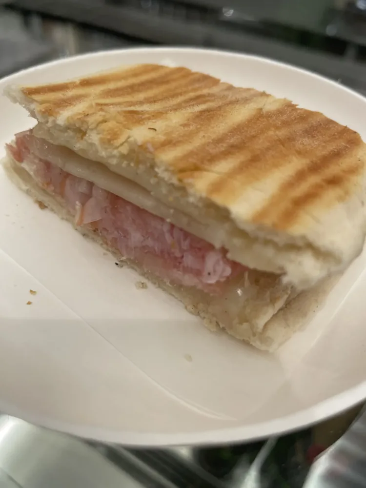 Sampa con i prodotti di San Patrignano formaggio Mucchino e pancetta
