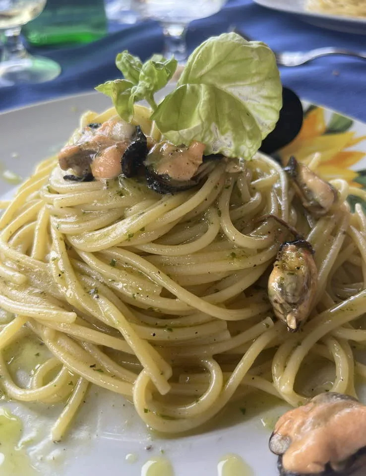 Taverna del Capitano - spaghetto alle cozze e pesto