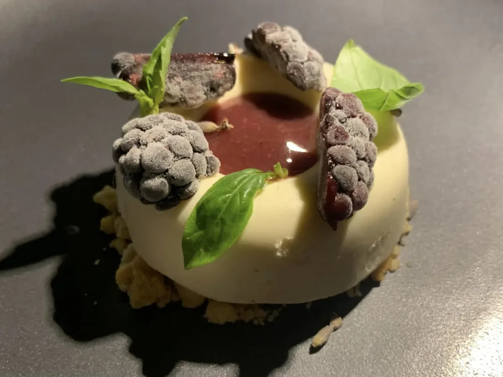 Suscettibile Acciaroli, semifreddo alla lavanda