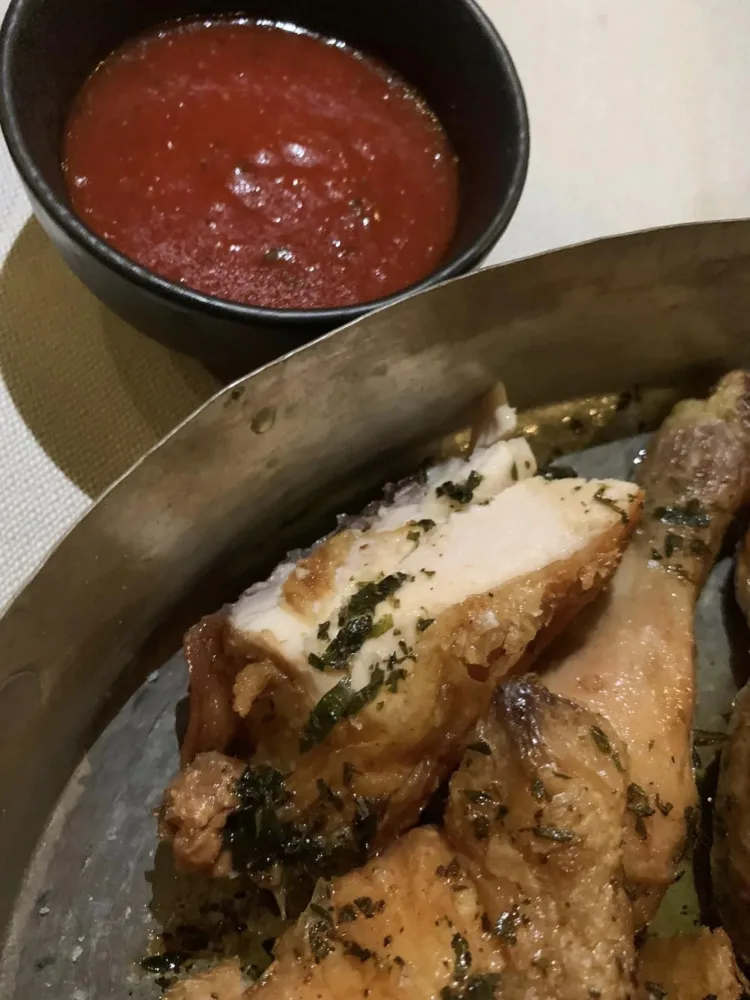 Villa Rosa di Nonna Rosa, pollo fritto con ketchup dell'orto