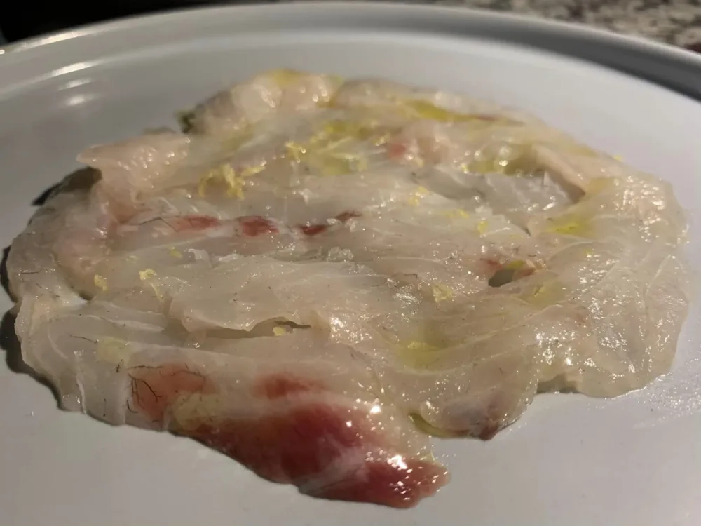 Suscettibile Acciaroli, crudo di dentice