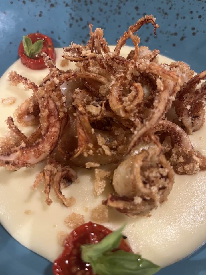 Il riccio - totanetti su crema di patate