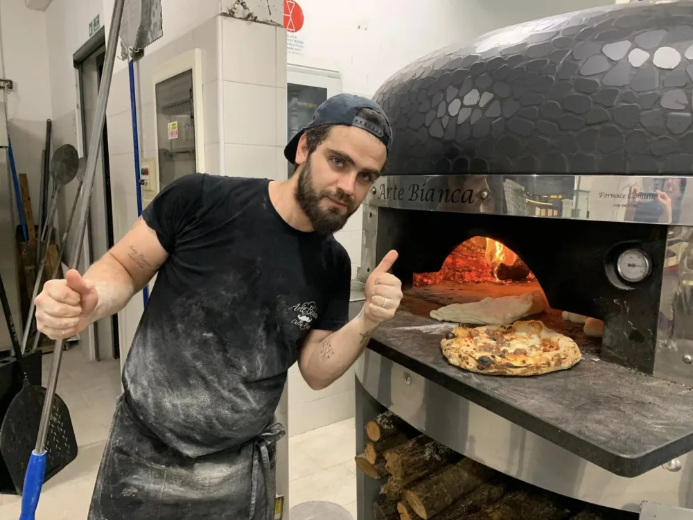 Arte bianca della Pizza, Armando Lerra