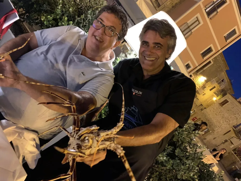 Il Veliero ad Acciaroli, con Enzo Esposito e le sue aragoste
