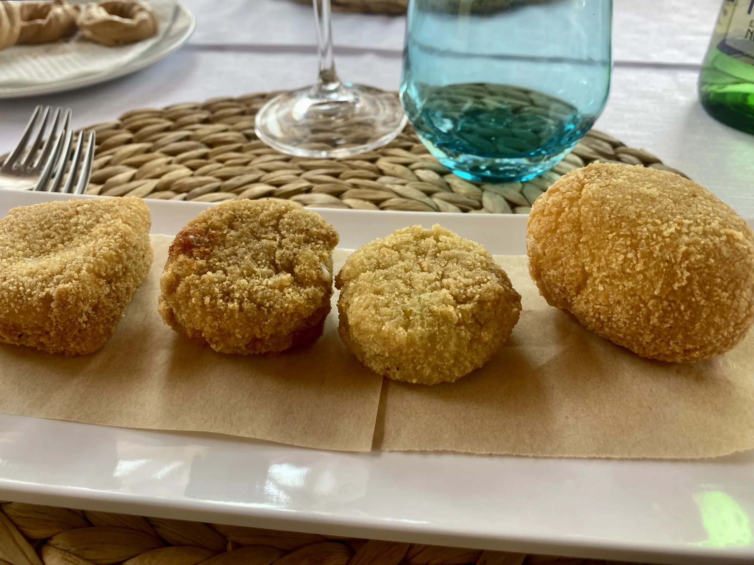 frittatina-di-pasta-alla-nerano-frittatina-di-pasta-sannio-mozzarella-in-carrozza-e-panzarotto