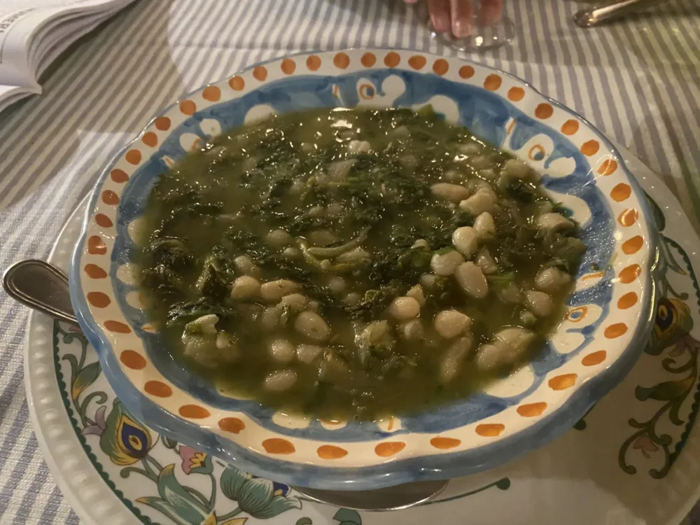 Da Peppina di Renato - Minestra di scarola, bietola, friarielli e fagioli