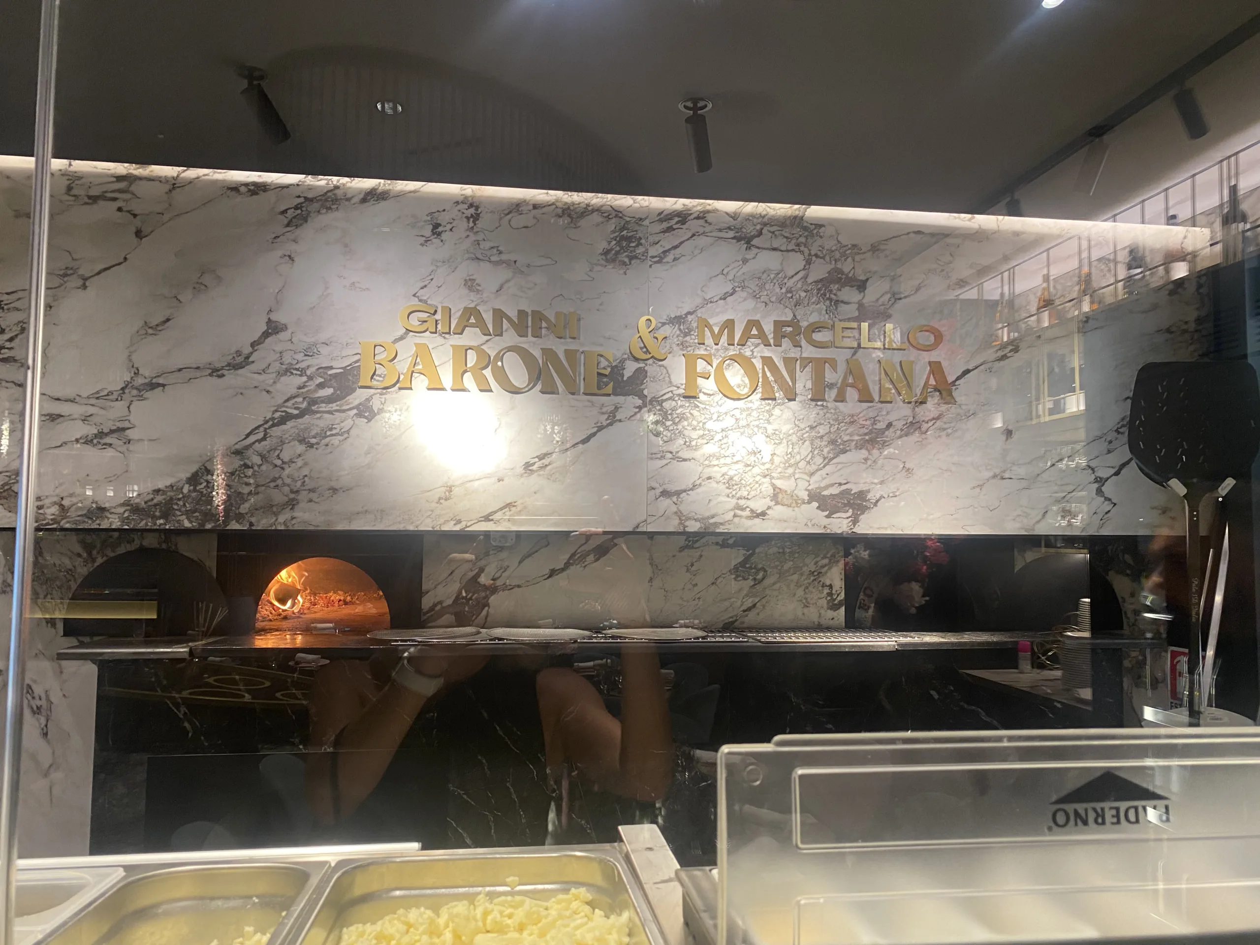 Forni-Pizzeria-Tavolo-Riservato