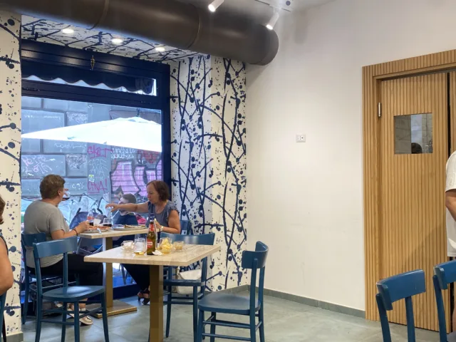 Sala-Pizzeria-Il-Mio-Viaggio-a-Napoli