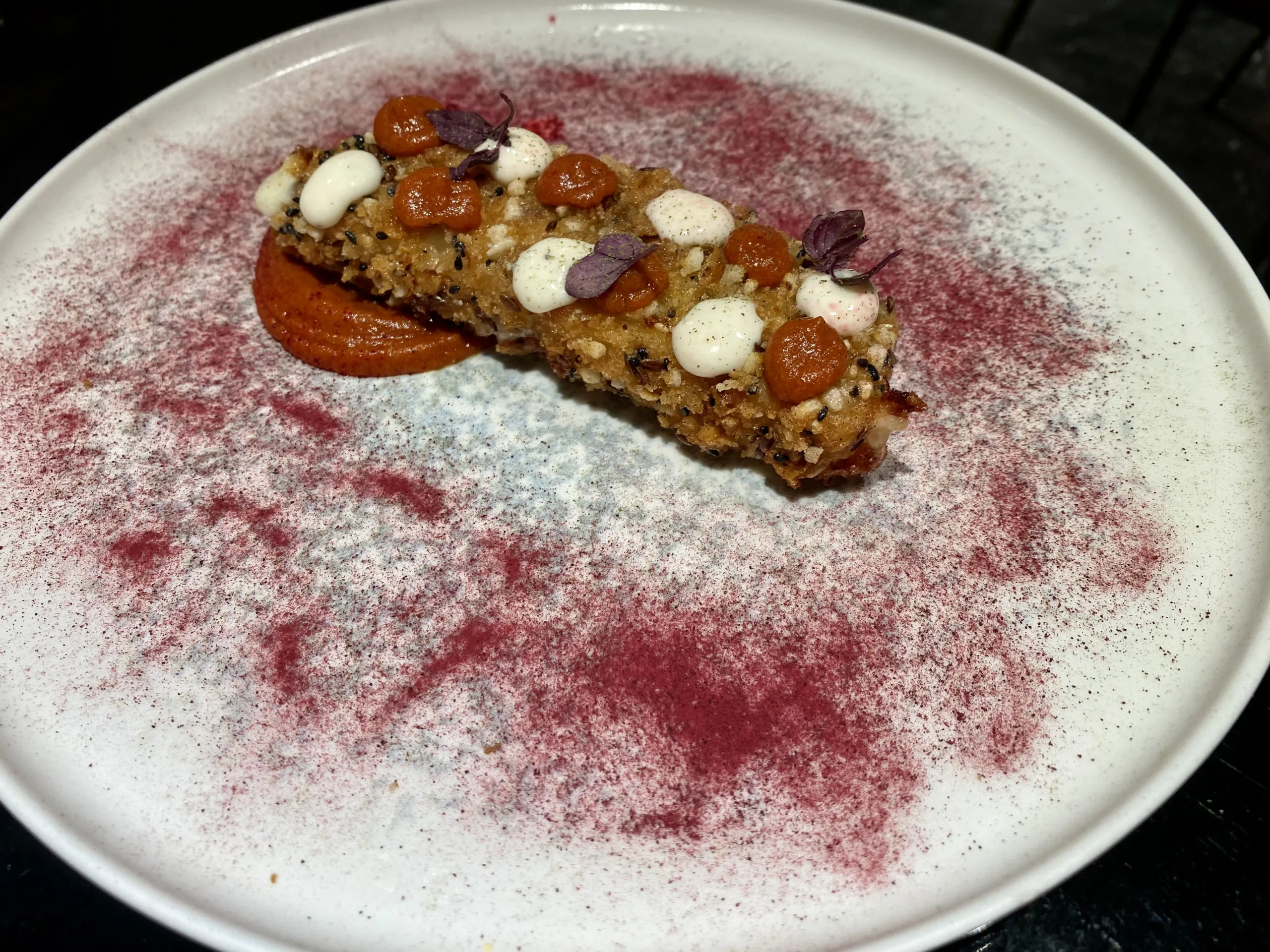 la-Pizzaiola-provola-in-tempura-di-riso-soffiato-e-cereali-emulsione-di-san-Marzano-dop-origano-e-germogli