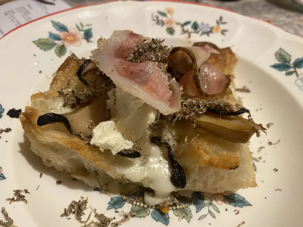 Angelo Rumolo e Sara Bonamini - Spicchio fritto con aggiunta di guanciale