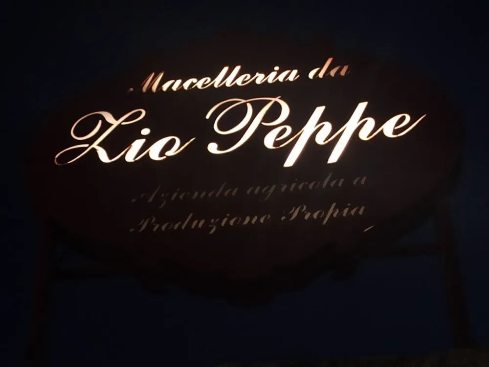 Braceria da Zio Peppe - L'Insegna