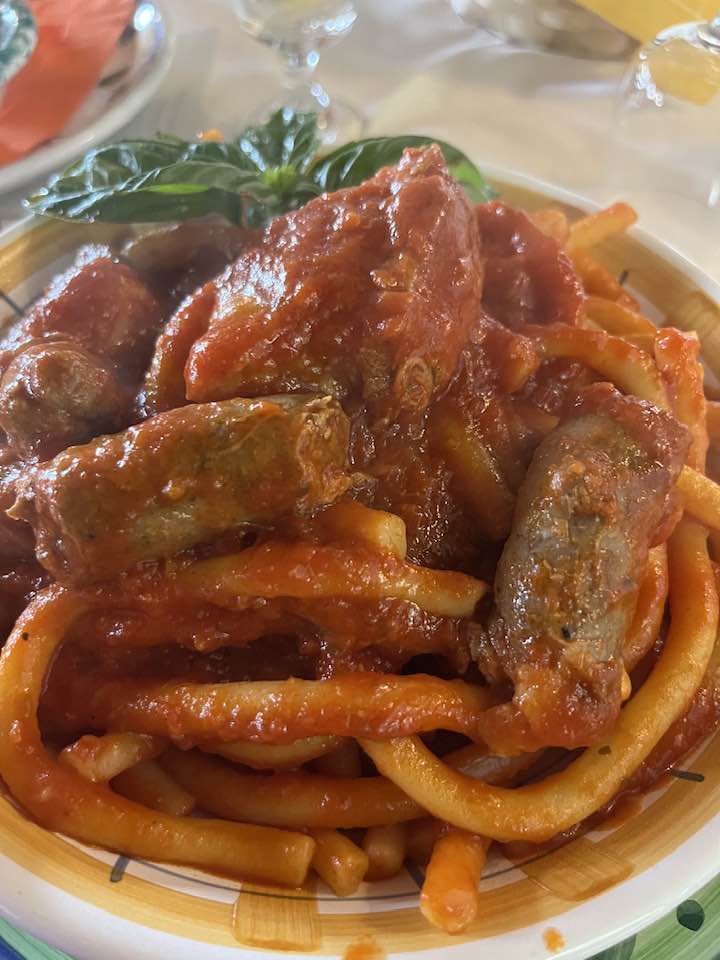 Da Luciana - maccheroni di casa al ragù