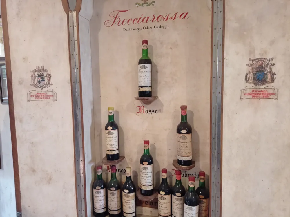 Esposizione vini datati di Frecciarossa