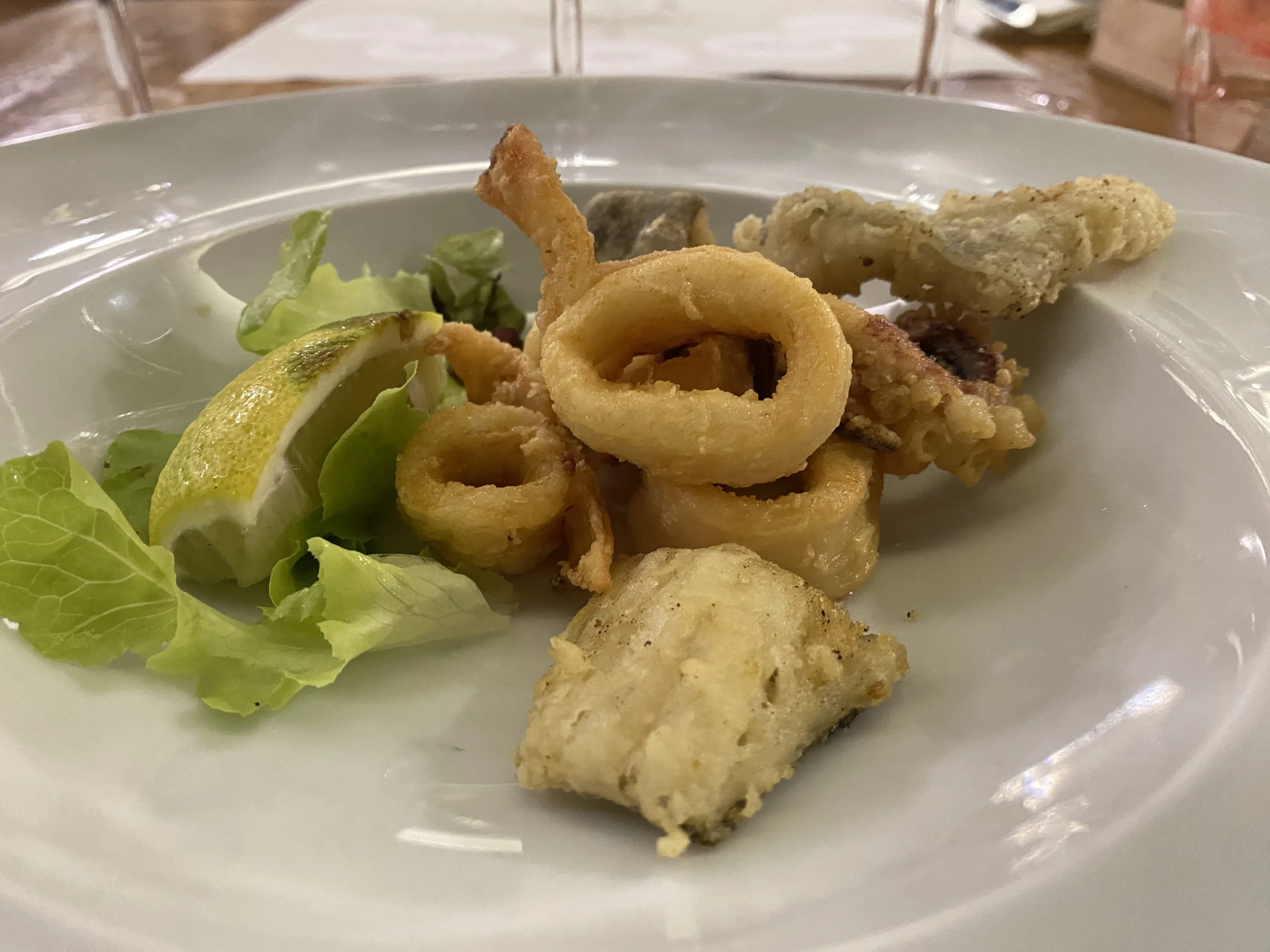 Frittura-di-calamari-e-baccala-Ristorante-Il-Menalino