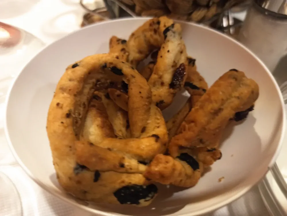 La Pace dei Sensi, Antipasto - I Taralli pugliesi alla Cipolla