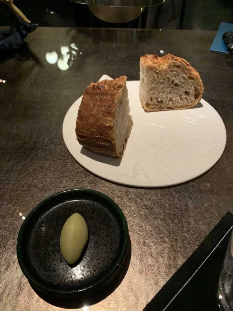 George- Il pane con burro d'oliva