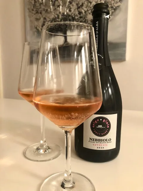 Nebbiolo d'Alba Spumante Rosè Cuvée 970 2020