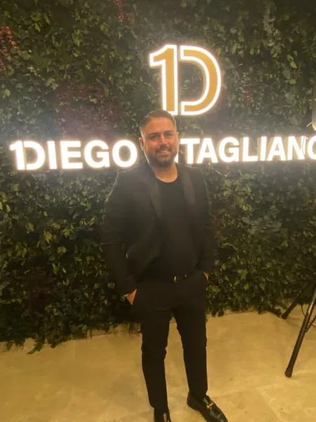 Opening di 10 di Diego Vitagliano a Santa Lucia