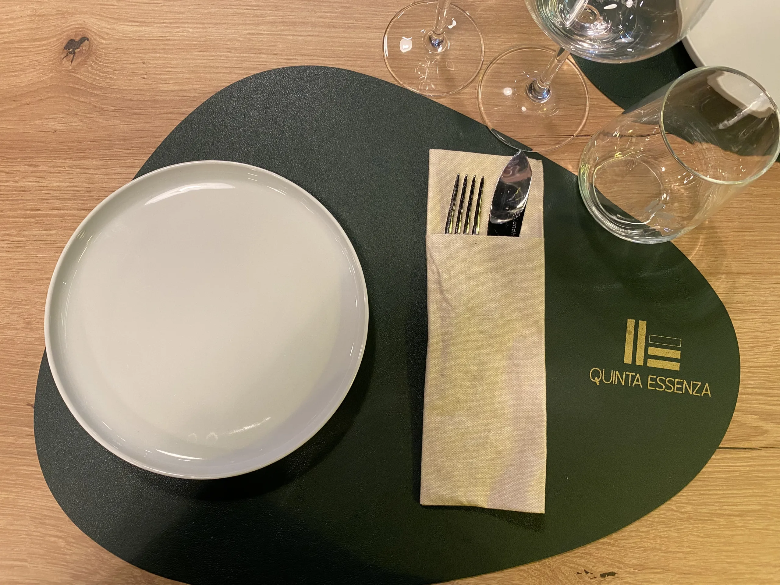 Apparecchiatura-Quinta-Essenza-Pizzeria