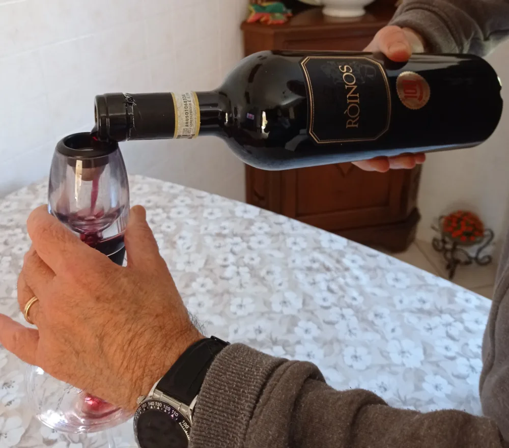 Decantazione di Ròinos Aglianico del Vulture Riserva Docg 2012 Eubea