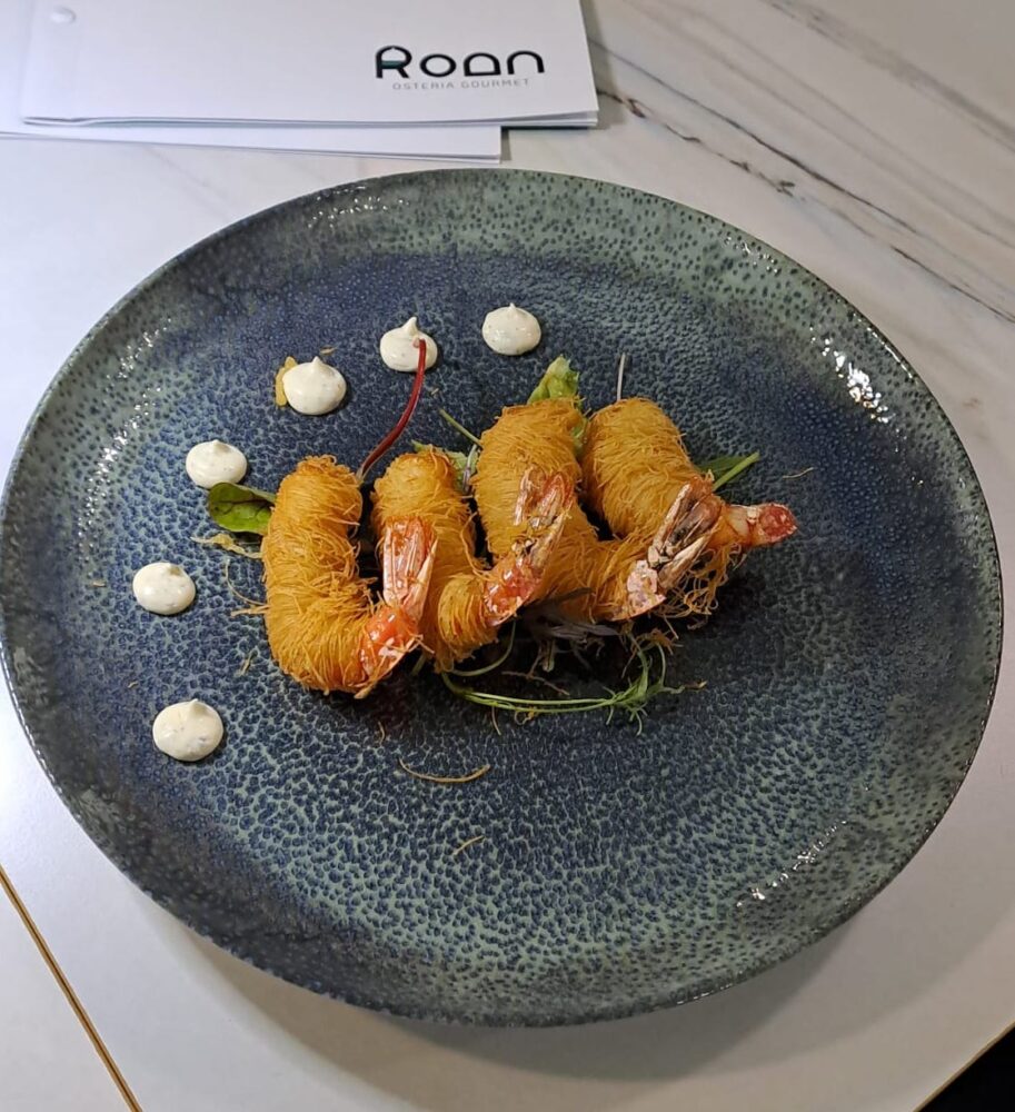 Gamberi in pasta kataifi con mayo alle erbe