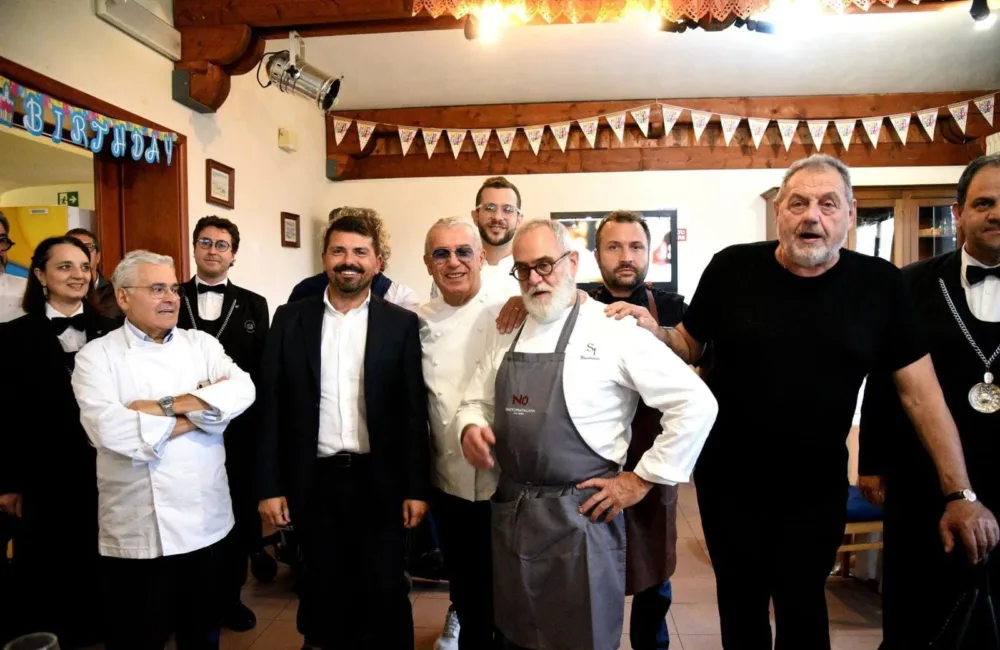 Goro - chef - foto di gruppo