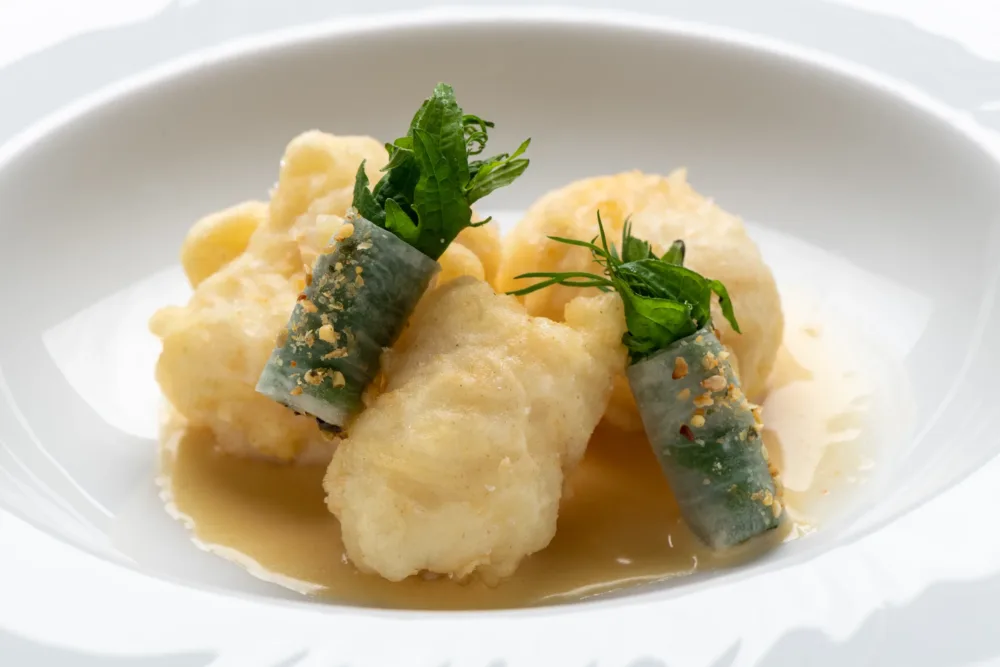 L’Erba del Re - Rombo Alla Carta_Daikon-Beurre Blanc-Kimchi - ph©RolandoPaoloGuerzoni