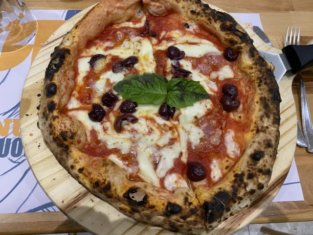 Quattro-Spicchi-pizza-Carabiniera
