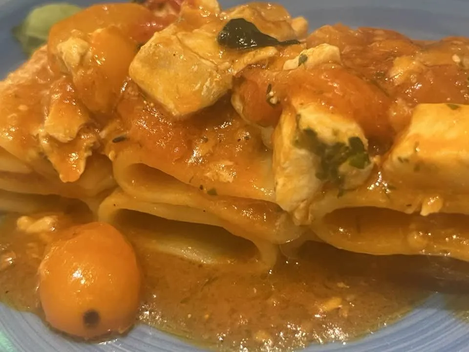 Syncronia - paccheri con la ricciola