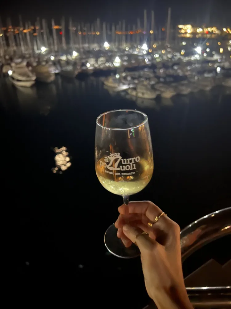 Azzurro Pzzuoli- Vino