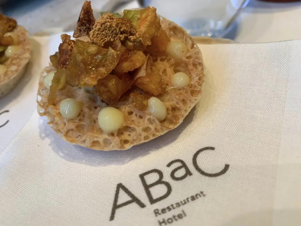 ABaC Restaurant, crosta di pane e pomodoro
