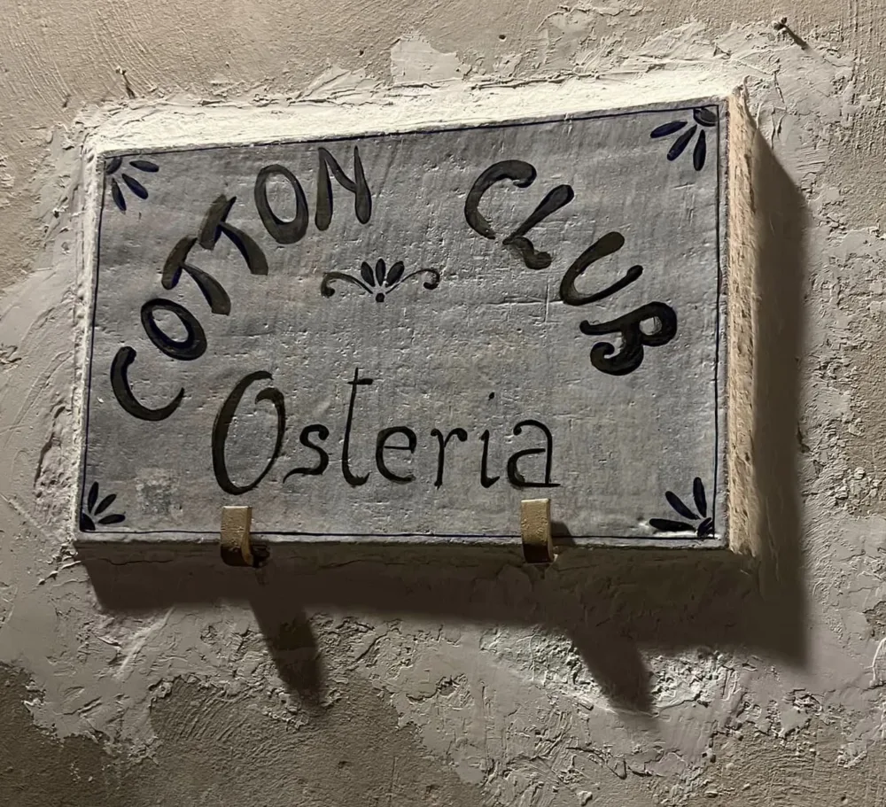 Cotton Club Benevento - l'insegna