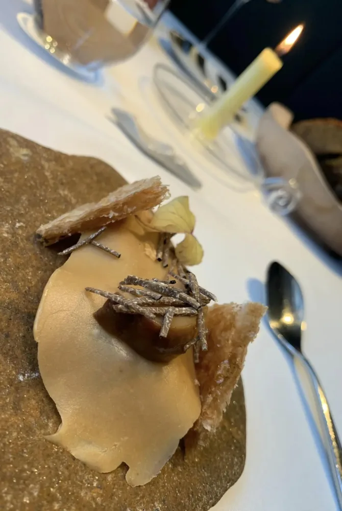 ABaC Restaurant, velluta di funghi con tartare alla Wellington