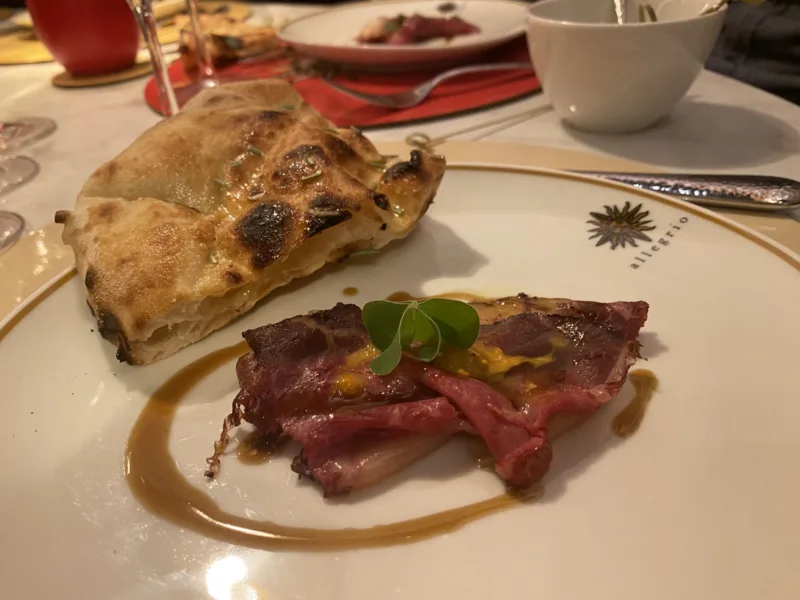 I pani, i pesci, i conigli - Pastrami d'asino e focaccia miele, limone e rosmarino