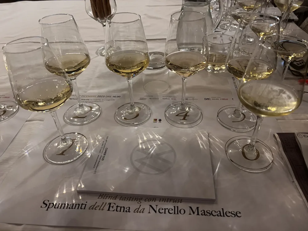 Spumanti dell'Etna-Blind