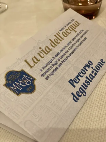 La-via-dell-Acqua-percorso-di-degus-tazione-Antica-Hosteria-Massa-1848