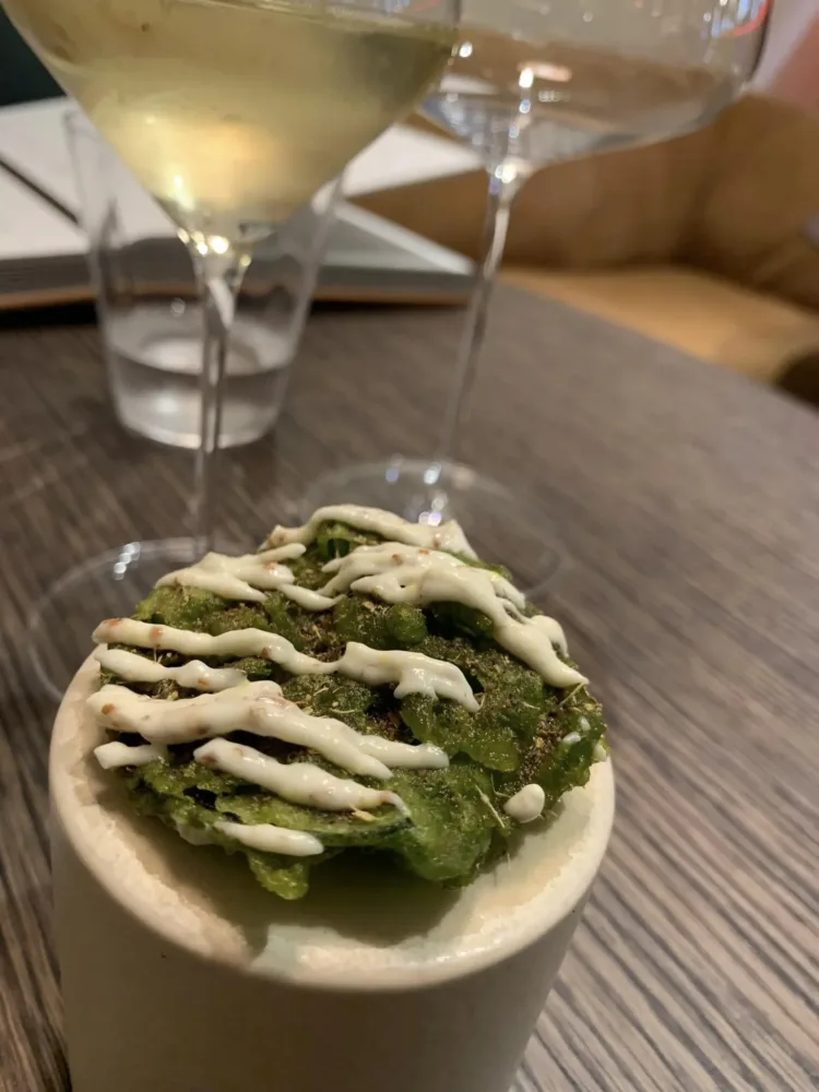 Hémicycle a Parigi, aperitivo