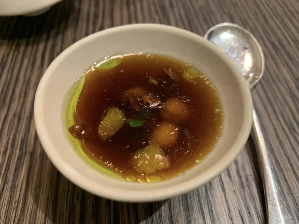 Hémicycle a Parigi, amuse bouche