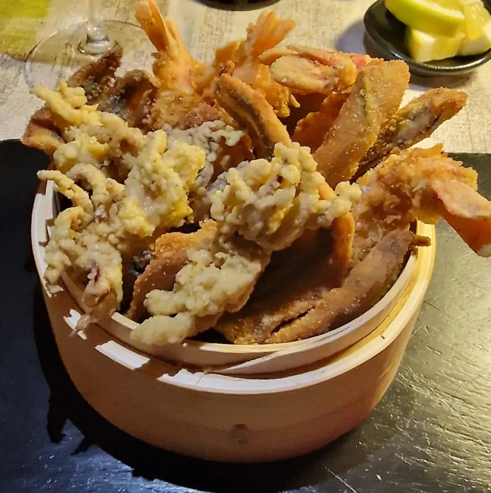 Le Officine del Marini - Tempura di gamberi calamari e verdure