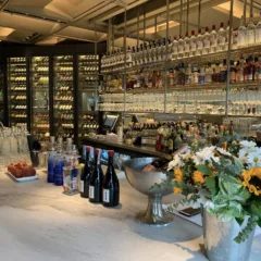 Karakoy Lokantasi a Istanbul, il banco bar all'ingresso