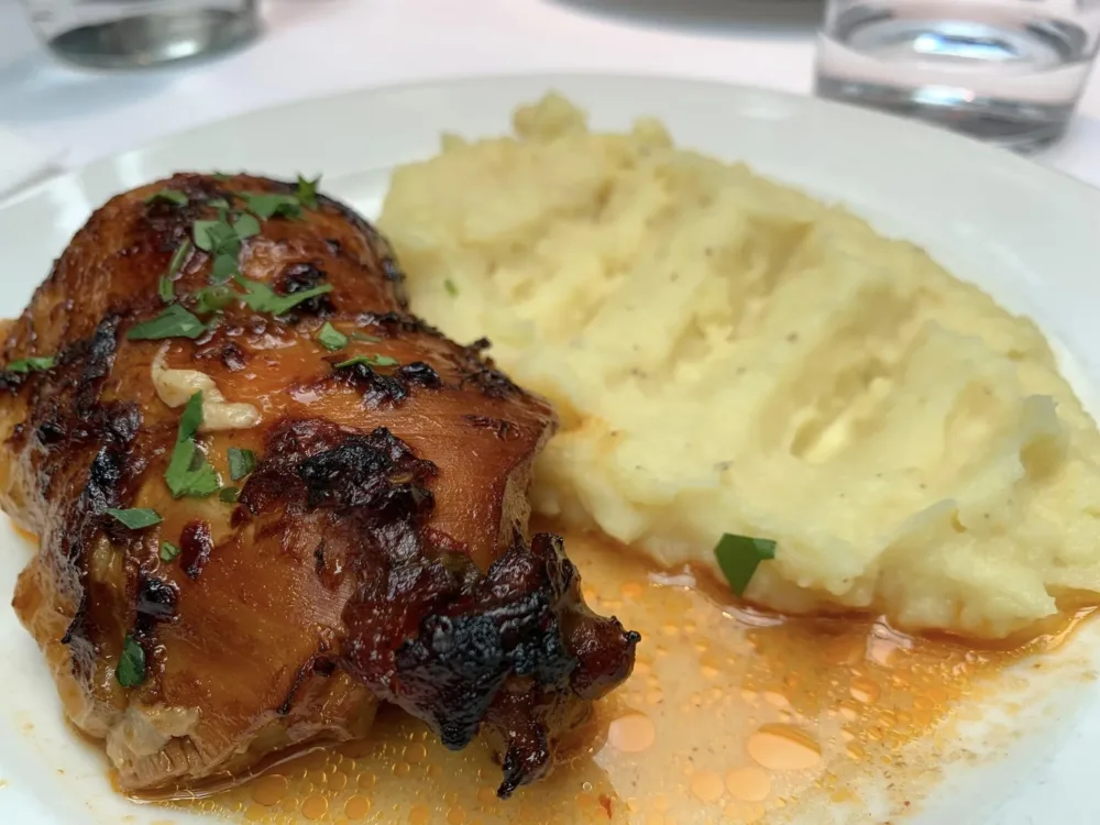 Karakoy Lokantasi a Istanbul, pollo e mashed potato