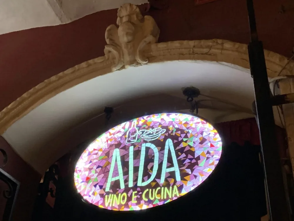 Aida - Vino e Cucina a Istanbul, l'insegna