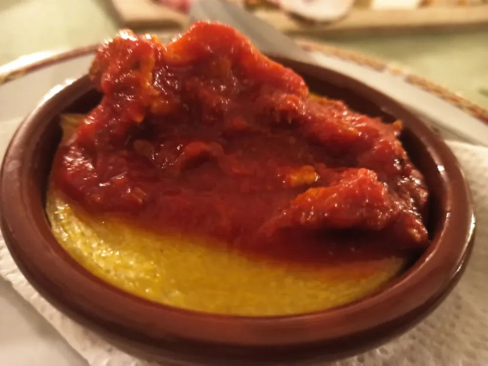 Il Boccon Divino - La Polenta con il Ragù