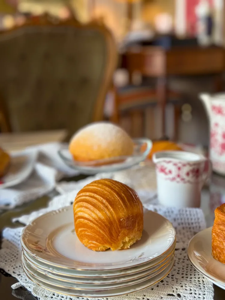 Palla pain suisse mandorle, bergamotto e frangipane