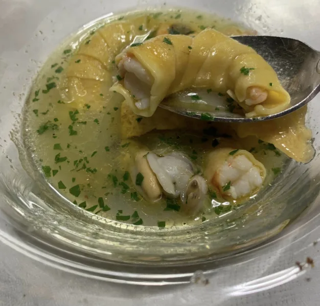 Taverna del Capitano, la zuppa di frutti di mare