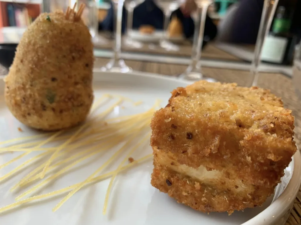 Lo Stuzzichino, mozzarella in carrozza e crocche'