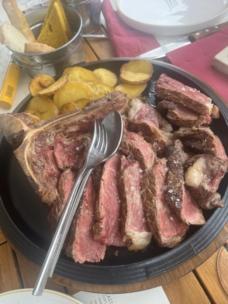 Bistecca fiorentina -Enoteca Il Quartino di Marchesi Frescobaldi